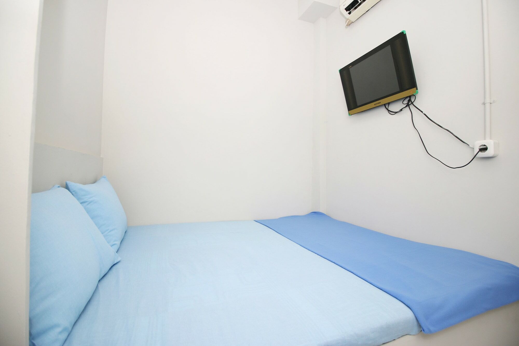 Kamar Keluarga Johar Baru Asrama *
